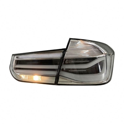 Einfache Installation Hinterlicht für BMW 3er F30 F35 LCI 2013 Weiße klare Linse LED