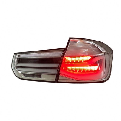 Einfache Installation Hinterlicht für BMW 3er F30 F35 LCI 2013 Weiße klare Linse LED