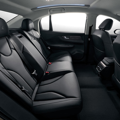 Lassen Sie die Kraft des Hongqi Eqm5 E-qm5 Elektroauto 4 Türen 1 Gang High Level Luxus