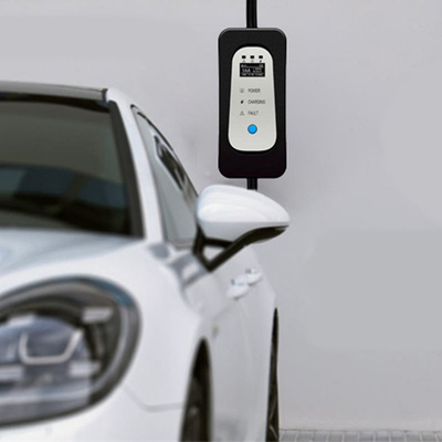 Portable EV-Ladegerät 16A Typ2 Elektroauto-Ladegerät mit Eingangsspannung 110V-240V Wechselstrom