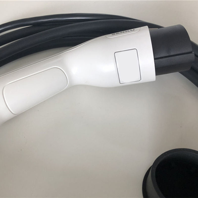Thermoplastischer Schalenstoff Typ 1 IP55 32A 250V Wechselstrom-Einphasen-Ladestecker für Elektrofahrzeuge
