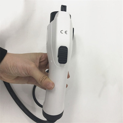 32A Typ 1 Elektro-Ladestecker für Heimgebrauch mit thermoplastischem Schalenmaterial und IP55-Niveau