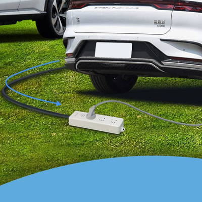 Anpassung Ev Entladungspistole für Outdoor Camping tragbares Elektrofahrzeug mit Steckdose