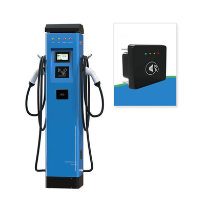 22kW Wechselstrom-EV-Ladegerät Auto-Ladestation mit zwei Pistolen Boden-Mounted Typ 2 Schnittstelle